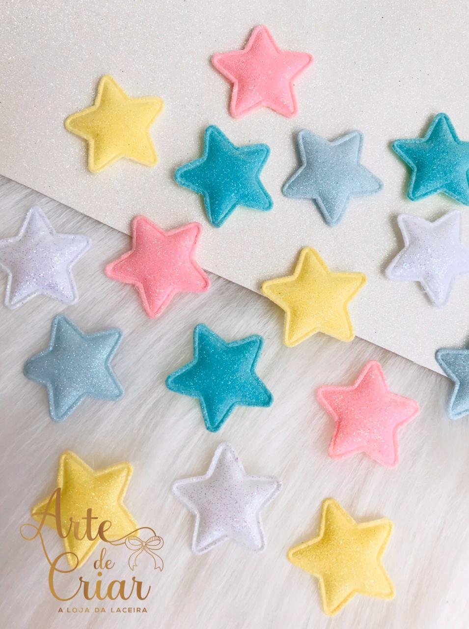 Estrela acolchoada c/ gliter fino