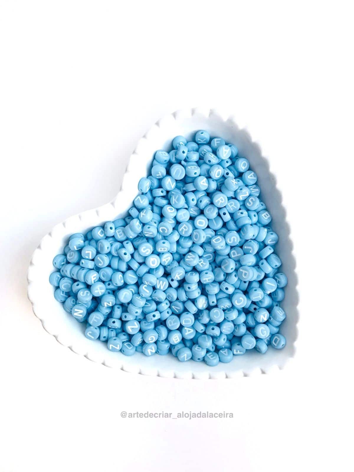 Entremeio de letra redonda azul bebê (20g)