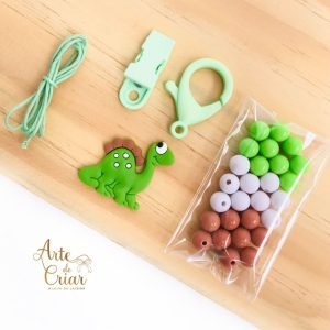 Kit completo p/ prendedor de chupeta Dinossauro verde