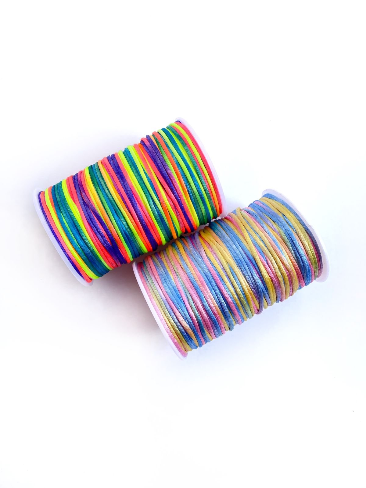 Fio de cetim multicolor 2mm (Peça c/ 5 metros)