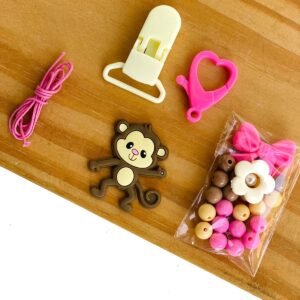 Kit completo p/ prendedor de chupeta macaquinho feminino - Imagem 1