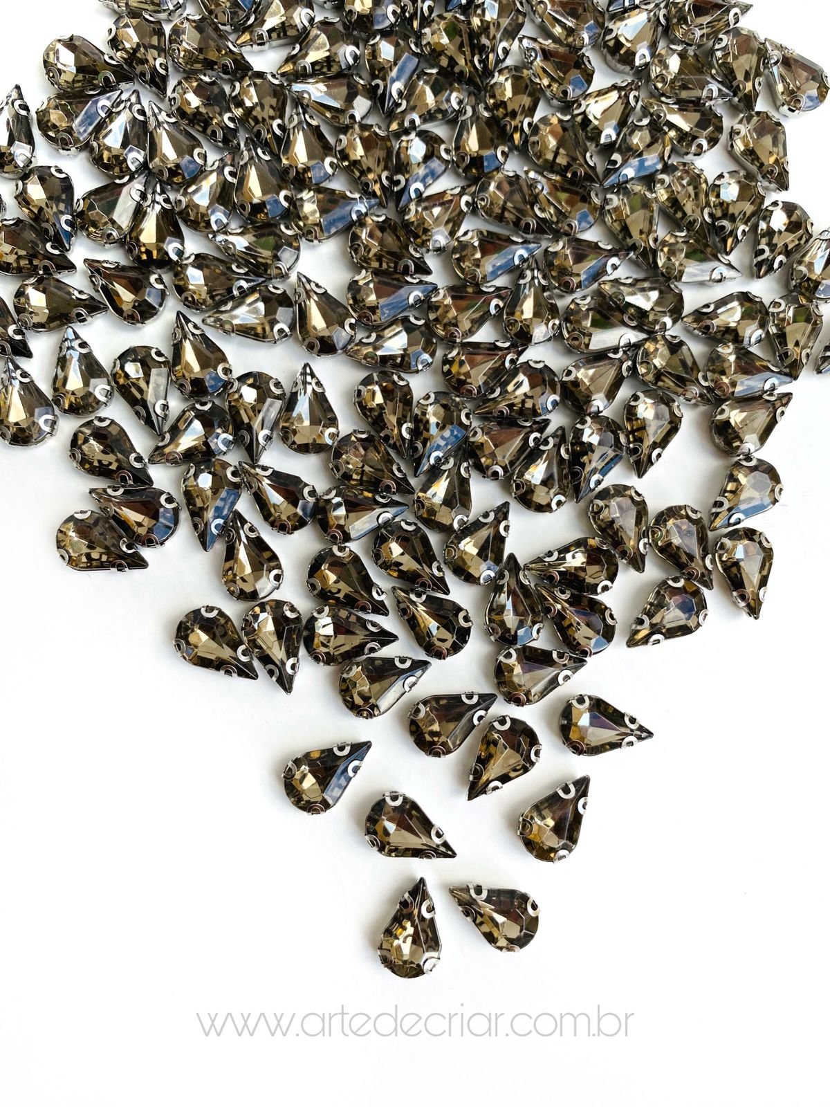 Pedra gota chumbo 8x13mm