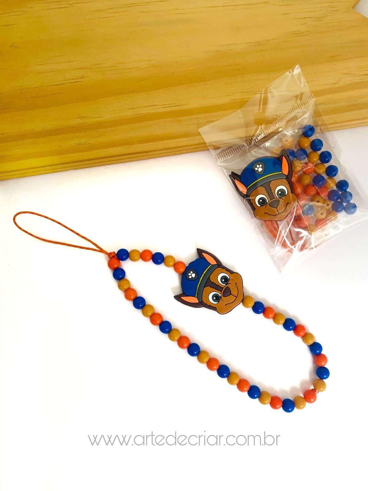 Kit p/ cordinha de garrafinha e strap phone - Chase c/ laranja