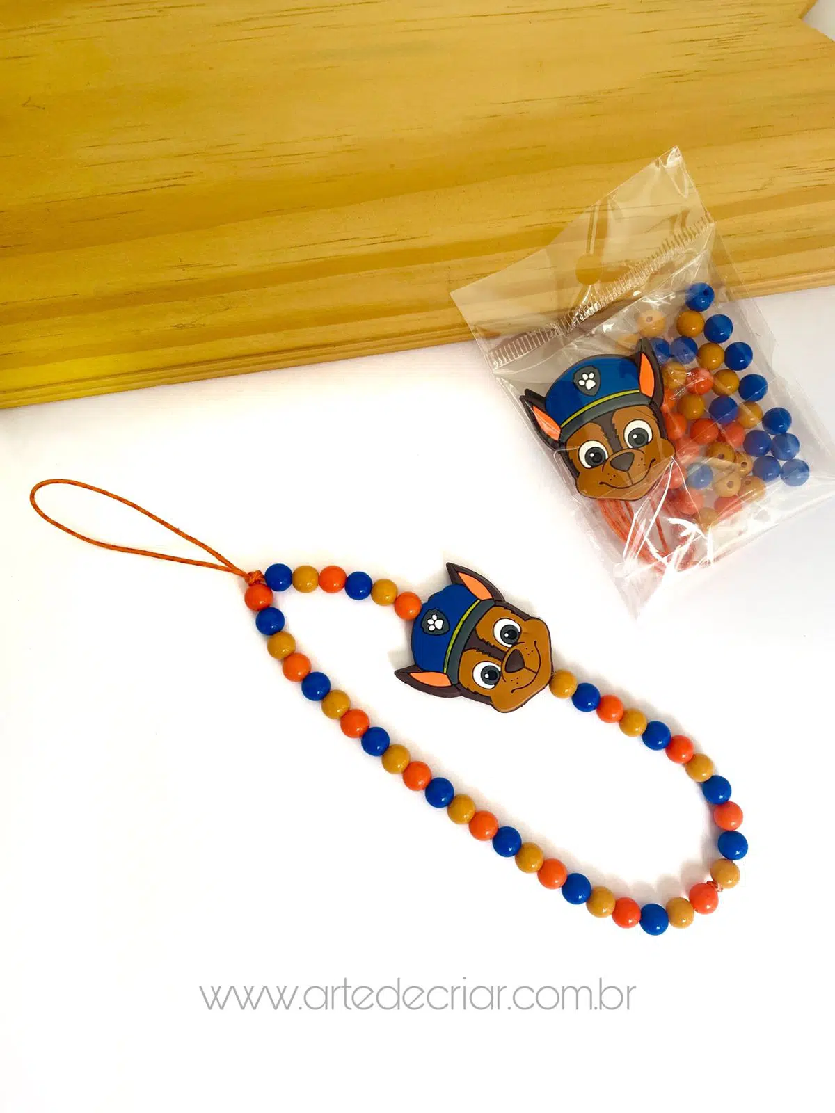 Kit p/ cordinha de garrafinha e strap phone - Chase c/ laranja