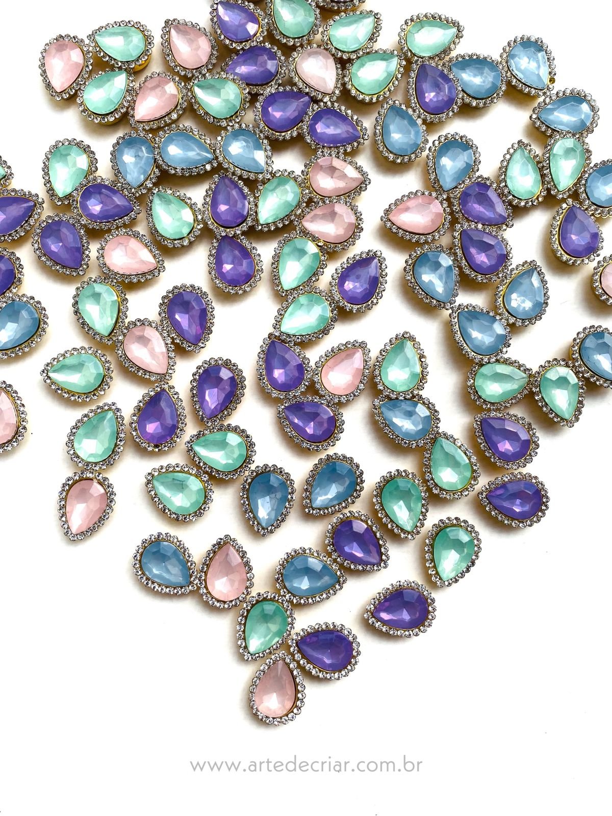 Pedra gota com strass (8und.)