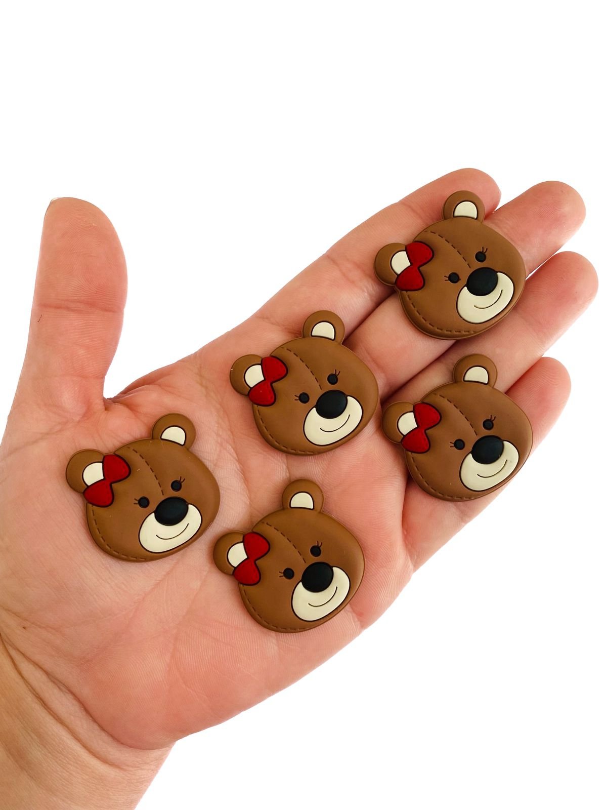 Aplique emborrachado urso com laço vermelho