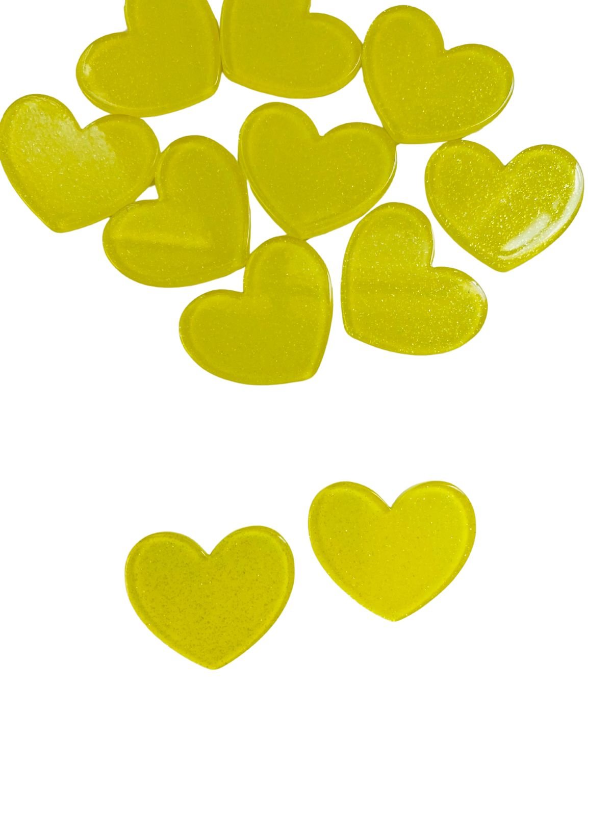 Aplique de resina Coração c/gliter amarelo 'P'