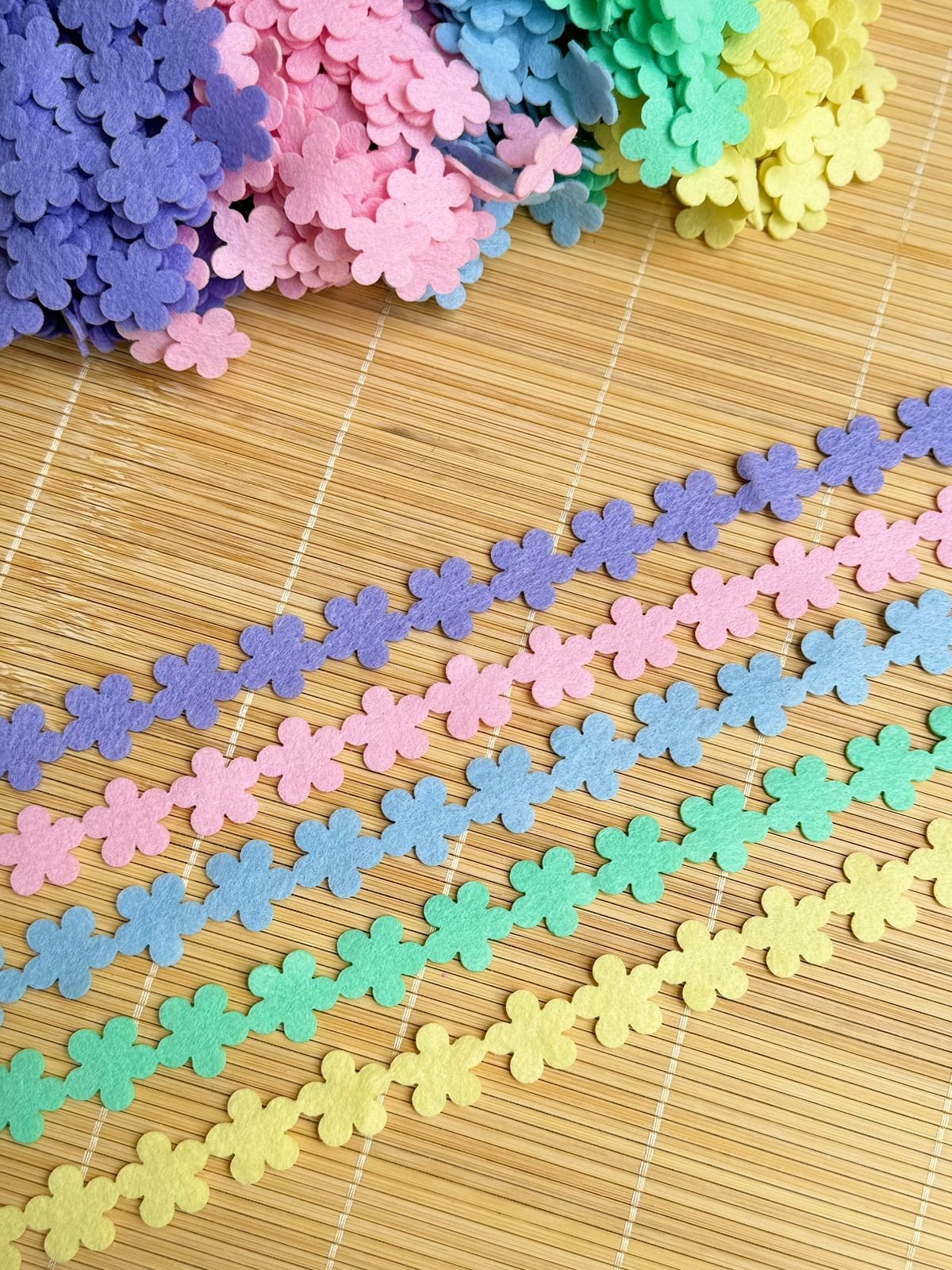 Tassel flor candy p/ laço junino (5 tiras)