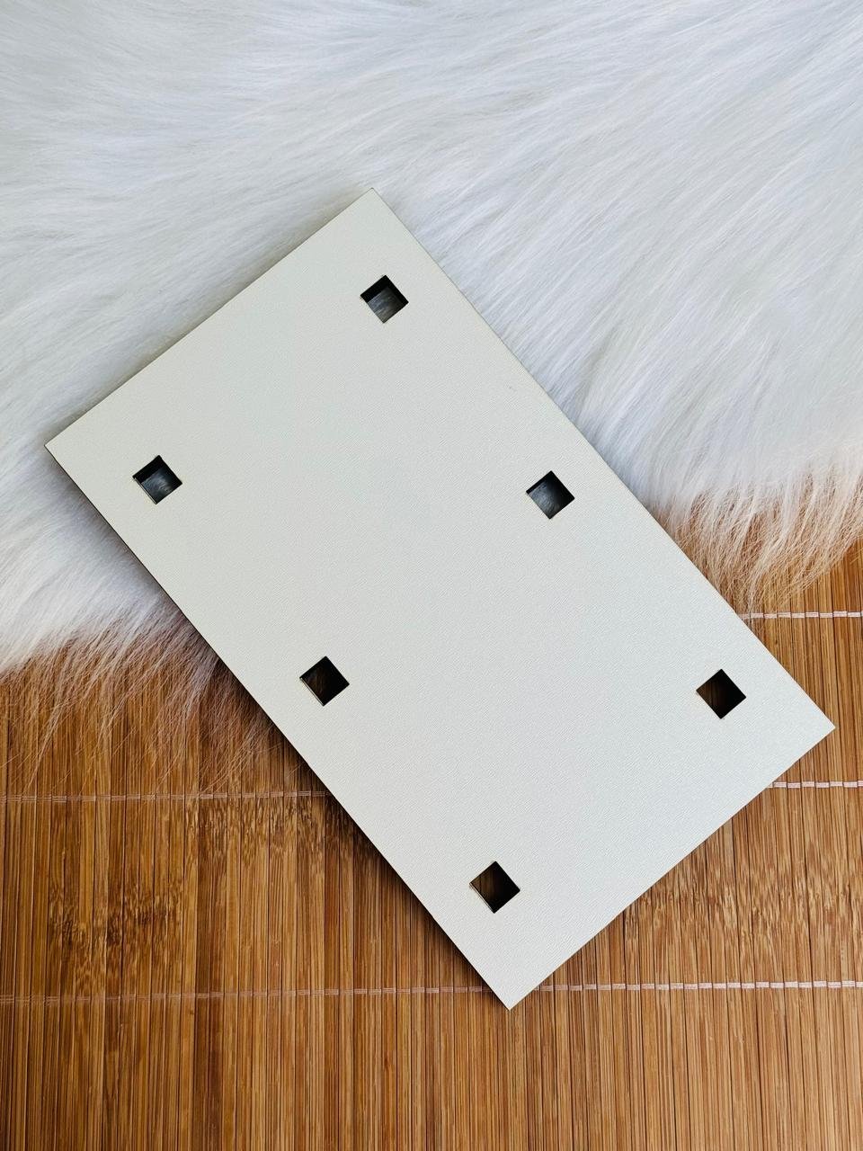 Expositor/Suporte de mdf p/ 3 Tiaras