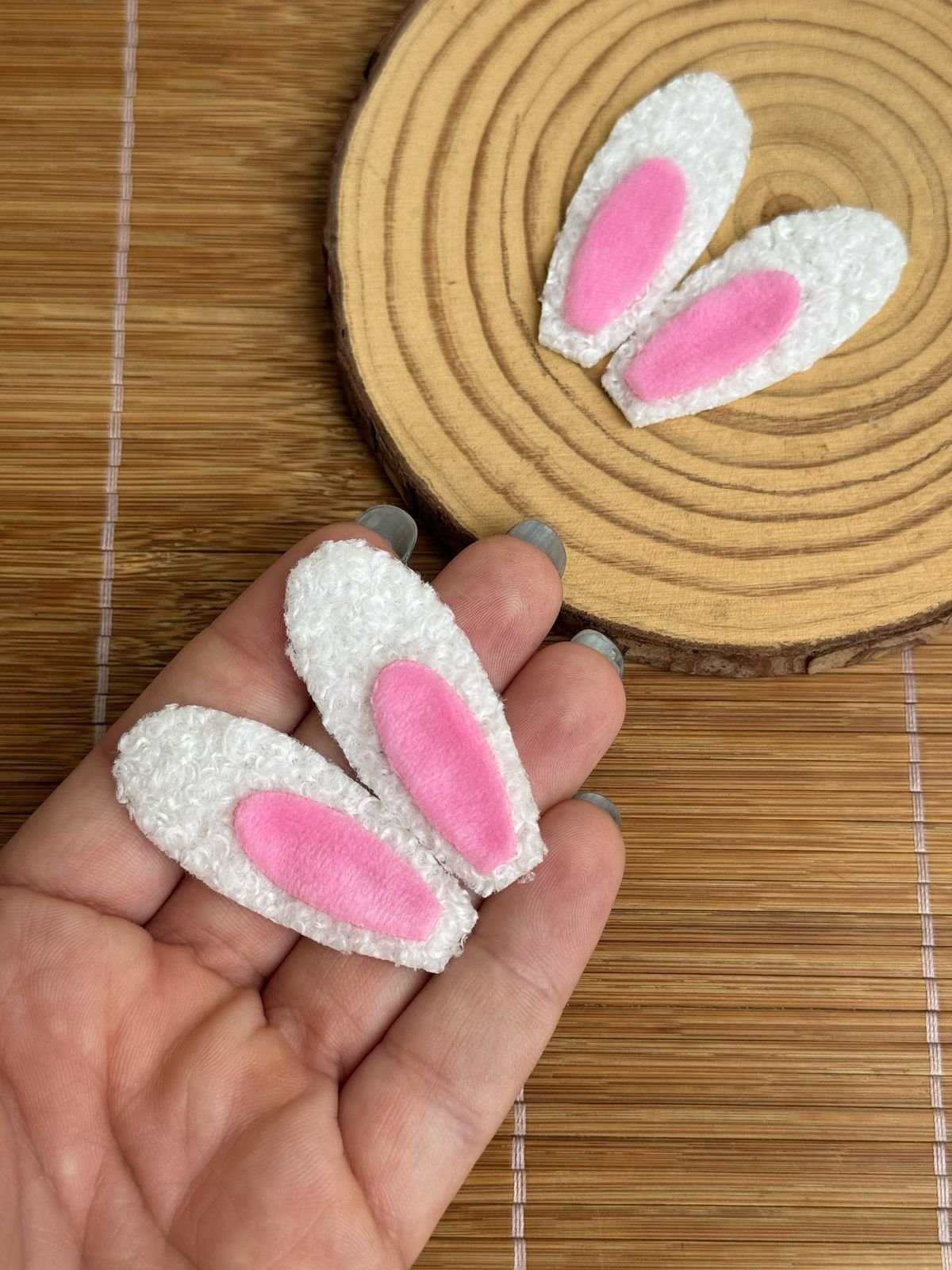 Aplique orelha de coelho 5cm branco com rosa (1 par)