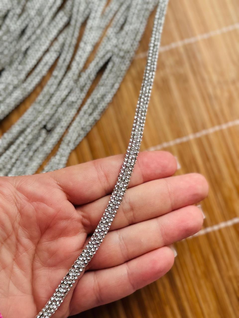 Tubo de strass cristal 4mm (1 metro)