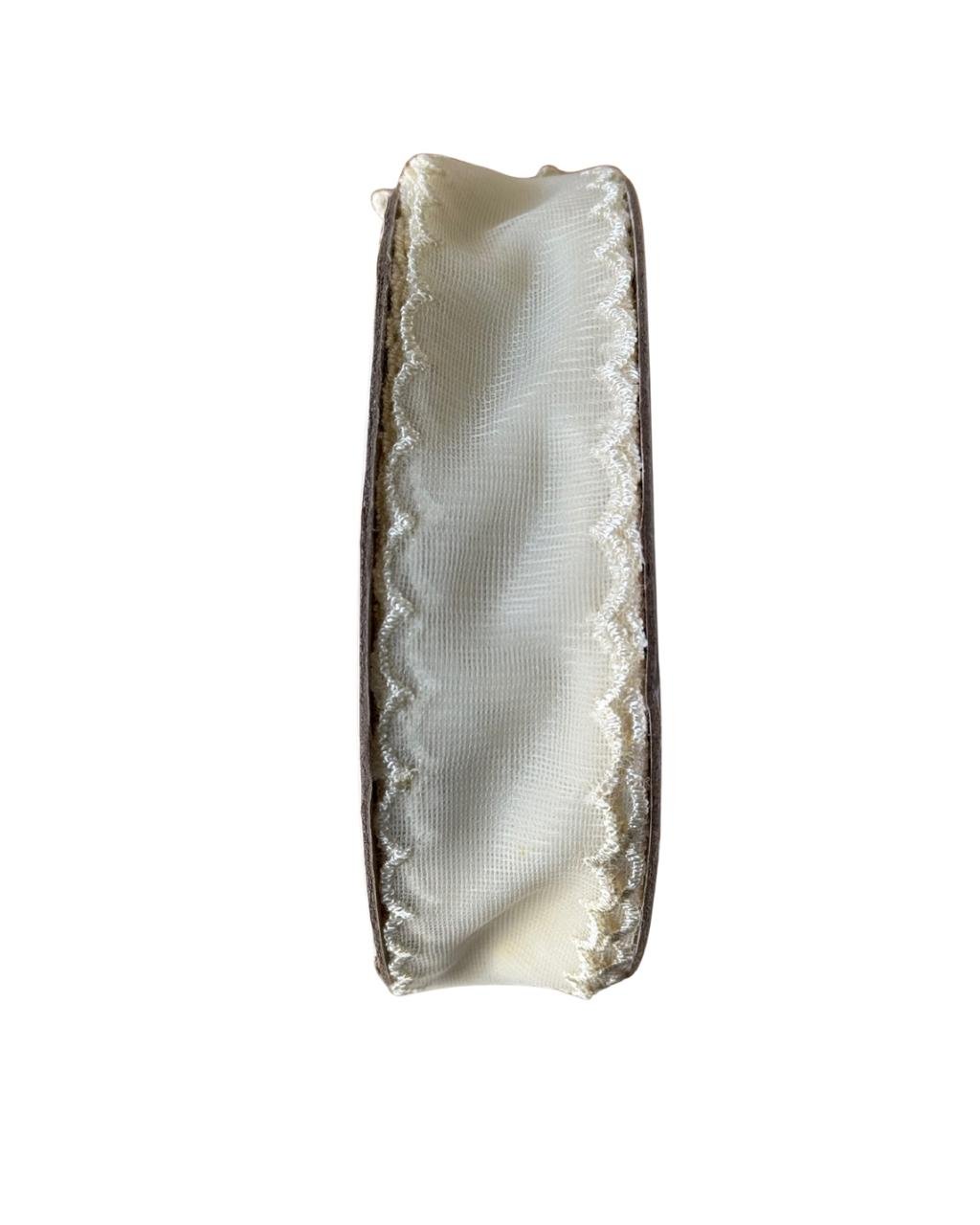 Fita organza com borda ondulada Marfim 38mm